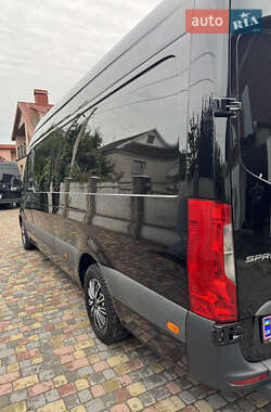 Грузовой фургон Mercedes-Benz Sprinter 2020 в 