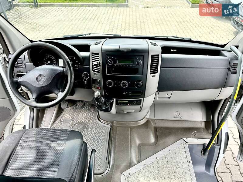Микроавтобус Mercedes-Benz Sprinter 2012 в Львове