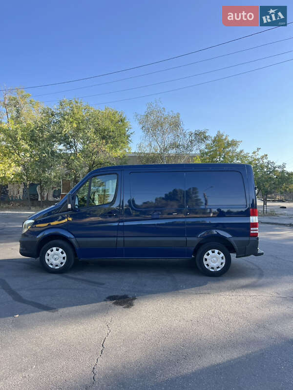 Грузовой фургон Mercedes-Benz Sprinter 2016 в Николаеве
