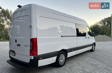 Микроавтобус Mercedes-Benz Sprinter 2019 в  фото 16 Микроавтобус Mercedes-Benz Sprinter 2019 в