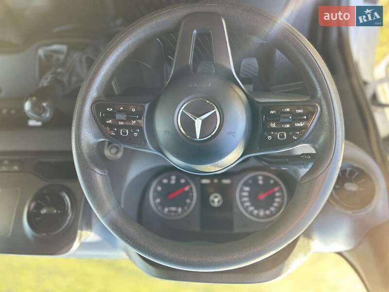 Грузовой фургон Mercedes-Benz Sprinter 2021 в Стрые