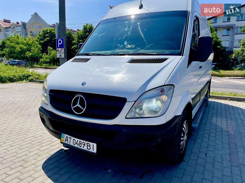 Грузовой фургон Mercedes-Benz Sprinter 2007 в Ивано-Франковске