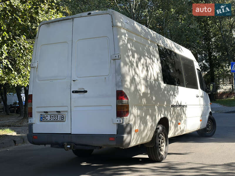 Грузопассажирский фургон Mercedes-Benz Sprinter 1996 в Львове