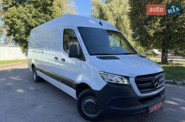 Грузовой фургон Mercedes-Benz Sprinter 2019 в 