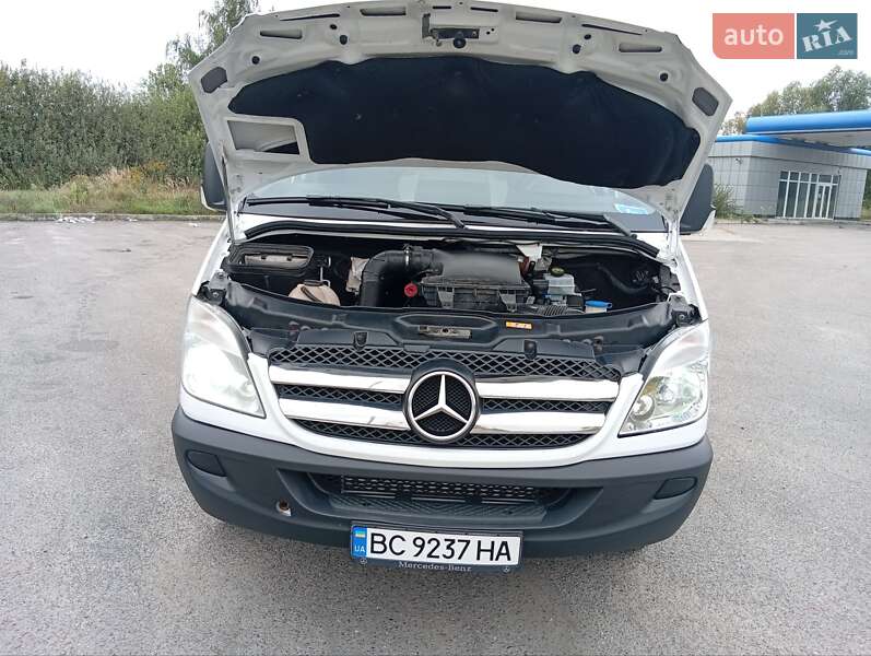 Вантажний фургон Mercedes-Benz Sprinter 2013 в Львові фото 15 Вантажний фургон Mercedes-Benz Sprinter 2013 в Львові
