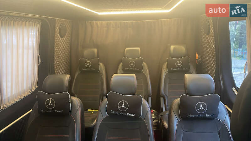 Микроавтобус Mercedes-Benz Sprinter 2011 в Сваляве