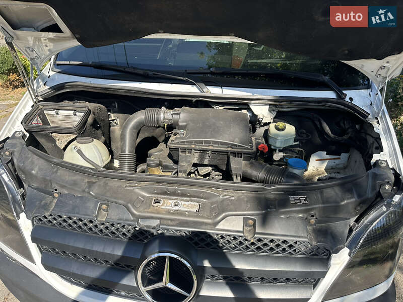 Вантажний фургон Mercedes-Benz Sprinter 2006 в Одесі фото 24 Вантажний фургон Mercedes-Benz Sprinter 2006 в Одесі