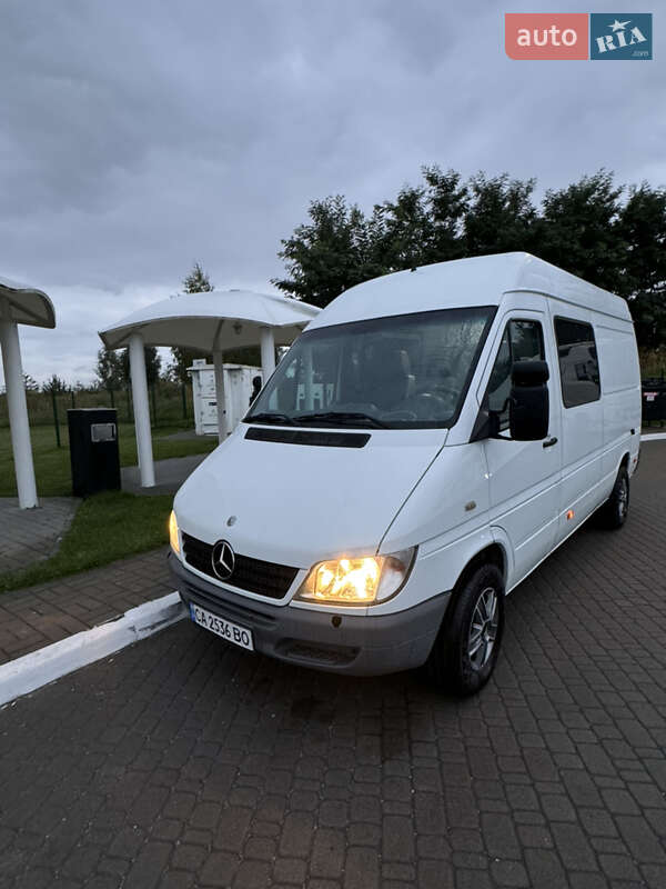 Микроавтобус Mercedes-Benz Sprinter 2002 в 