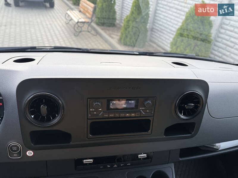 Грузовой фургон Mercedes-Benz Sprinter 2022 в Днепре