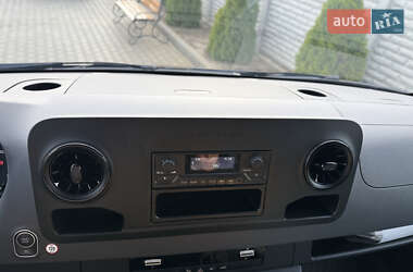 Грузовой фургон Mercedes-Benz Sprinter 2022 в 