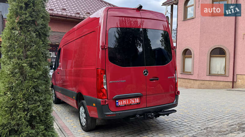 Вантажний фургон Mercedes-Benz Sprinter 2021 в Сваляві