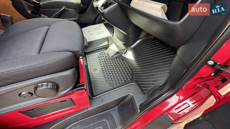 Вантажний фургон Mercedes-Benz Sprinter 2021 в Сваляві