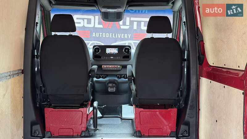 Вантажний фургон Mercedes-Benz Sprinter 2021 в Сваляві