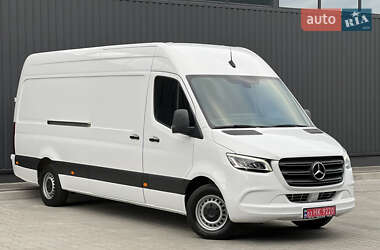 Грузовой фургон Mercedes-Benz Sprinter 2021 в 