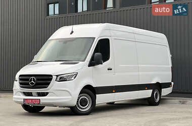 Грузовой фургон Mercedes-Benz Sprinter 2021 в 