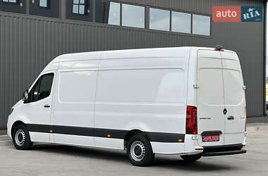 Грузовой фургон Mercedes-Benz Sprinter 2021 в 