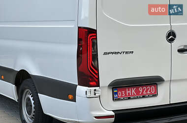 Грузовой фургон Mercedes-Benz Sprinter 2021 в 