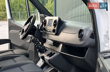 Грузовой фургон Mercedes-Benz Sprinter 2021 в 