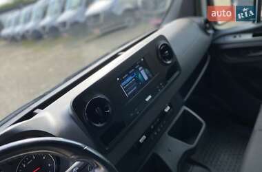Грузовой фургон Mercedes-Benz Sprinter 2020 в 
