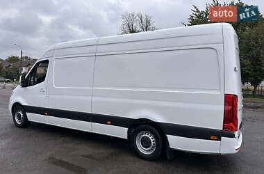 Грузовой фургон Mercedes-Benz Sprinter 2020 в 