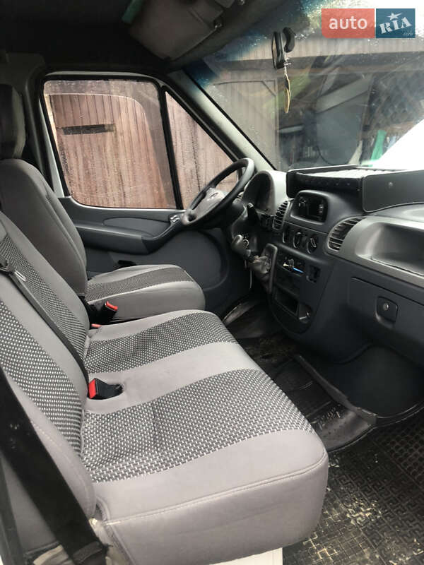 Микроавтобус Mercedes-Benz Sprinter 2003 в Хырове