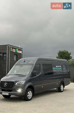 Грузовой фургон Mercedes-Benz Sprinter 2021 в 