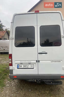 Грузовой фургон Mercedes-Benz Sprinter 2005 в 