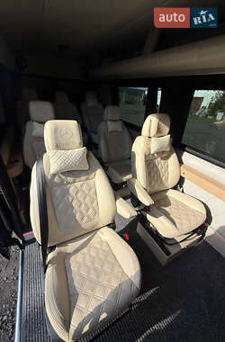 Минивэн Mercedes-Benz Sprinter 2014 в 
