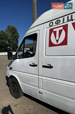 Грузовой фургон Mercedes-Benz Sprinter 2003 в 