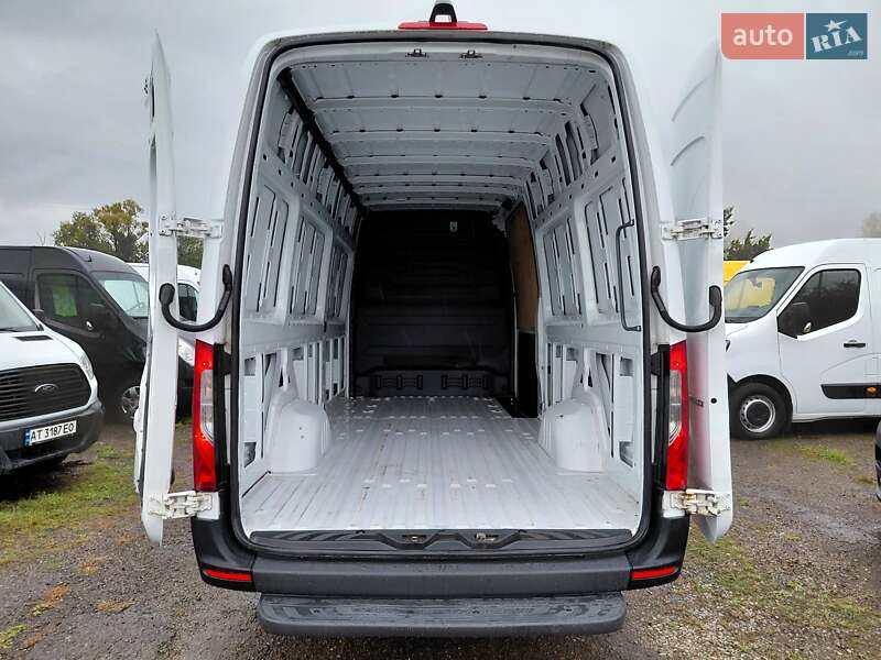 Грузовой фургон Mercedes-Benz Sprinter 2021 в Ивано-Франковске