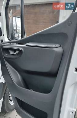 Грузовой фургон Mercedes-Benz Sprinter 2020 в 