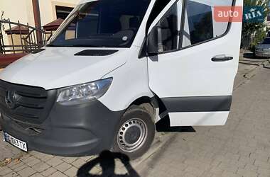 Грузопассажирский фургон Mercedes-Benz Sprinter 2023 в 