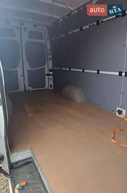 Грузовой фургон Mercedes-Benz Sprinter 2014 в 