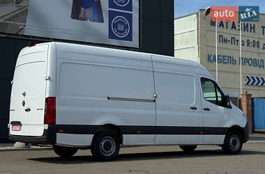 Грузовой фургон Mercedes-Benz Sprinter 2021 в 
