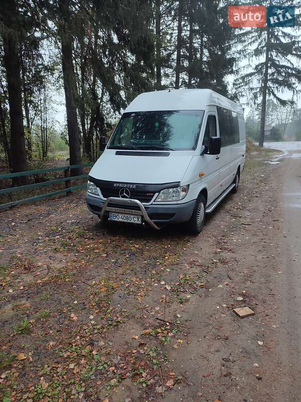 Mercedes-Benz Sprinter 2005