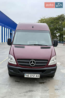 Грузовой фургон Mercedes-Benz Sprinter 2010 в 