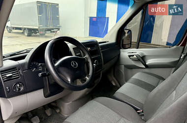 Грузовой фургон Mercedes-Benz Sprinter 2010 в 