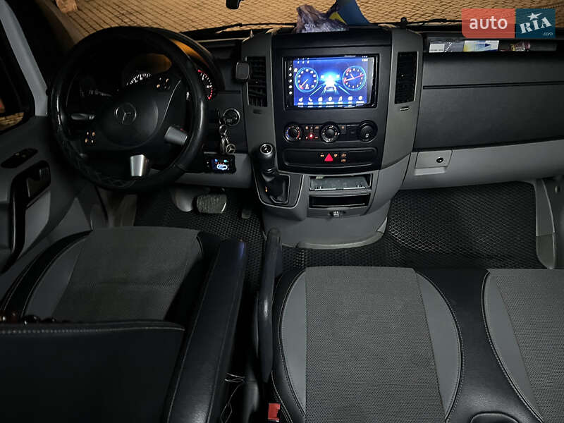 Микроавтобус Mercedes-Benz Sprinter 2016 в Долине