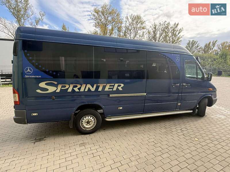 Mercedes-Benz Sprinter 2000