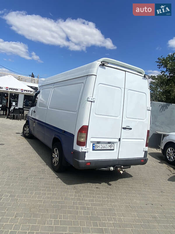Грузовой фургон Mercedes-Benz Sprinter 2003 в Виннице