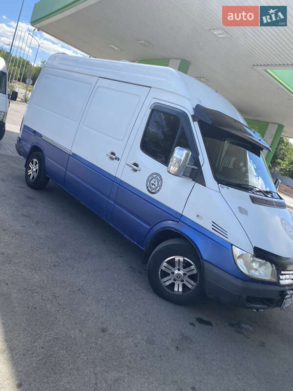 Грузовой фургон Mercedes-Benz Sprinter 2003 в Виннице