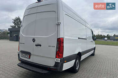 Грузовой фургон Mercedes-Benz Sprinter 2021 в 