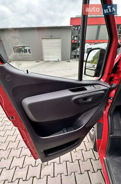 Грузовой фургон Mercedes-Benz Sprinter 2023 в 