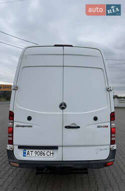 Грузовой фургон Mercedes-Benz Sprinter 2013 в 
