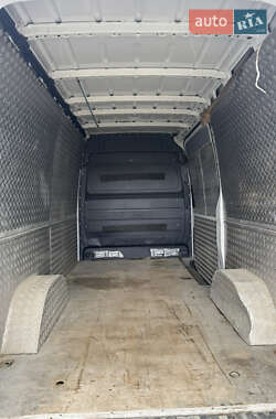 Грузовой фургон Mercedes-Benz Sprinter 2013 в 