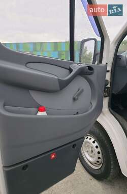 Грузопассажирский фургон Mercedes-Benz Sprinter 2005 в 