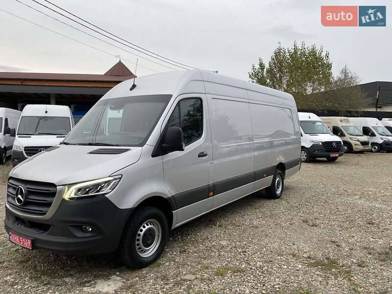 Грузовой фургон Mercedes-Benz Sprinter 2023 в 