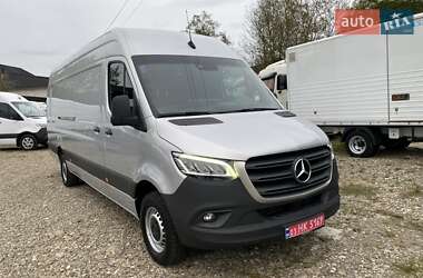 Грузовой фургон Mercedes-Benz Sprinter 2023 в 