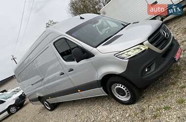 Грузовой фургон Mercedes-Benz Sprinter 2023 в 