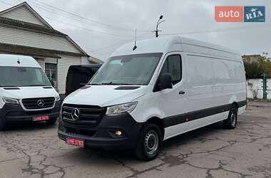 Вантажний фургон Mercedes-Benz Sprinter 2020 в Рівному